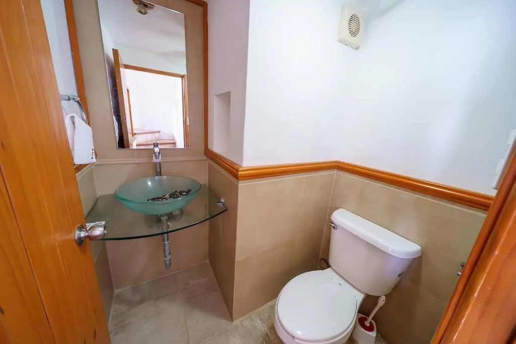 Oceanview Penthouse With Jacuzzi At Hotel Zone Cancun