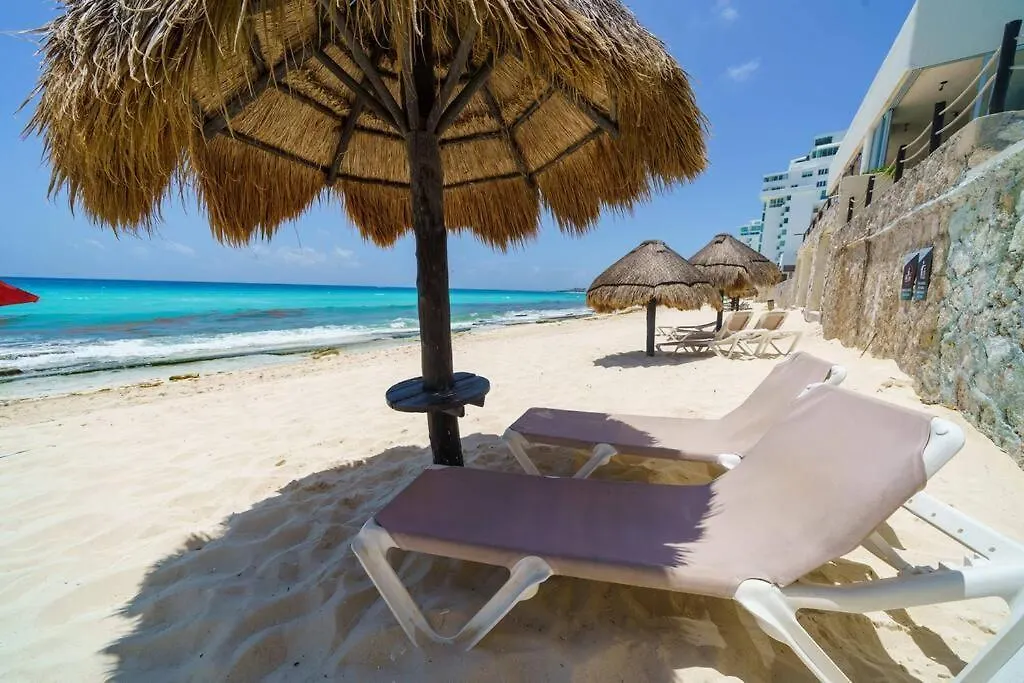 Oceanview Penthouse With Jacuzzi At Hotel Zone Cancun