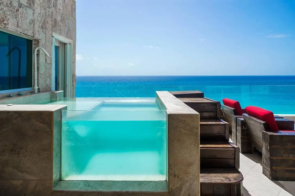 Oceanview Penthouse With Jacuzzi At Hotel Zone Cancun
