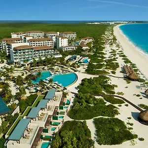 Dreams Playa Mujeres Golf & Resort